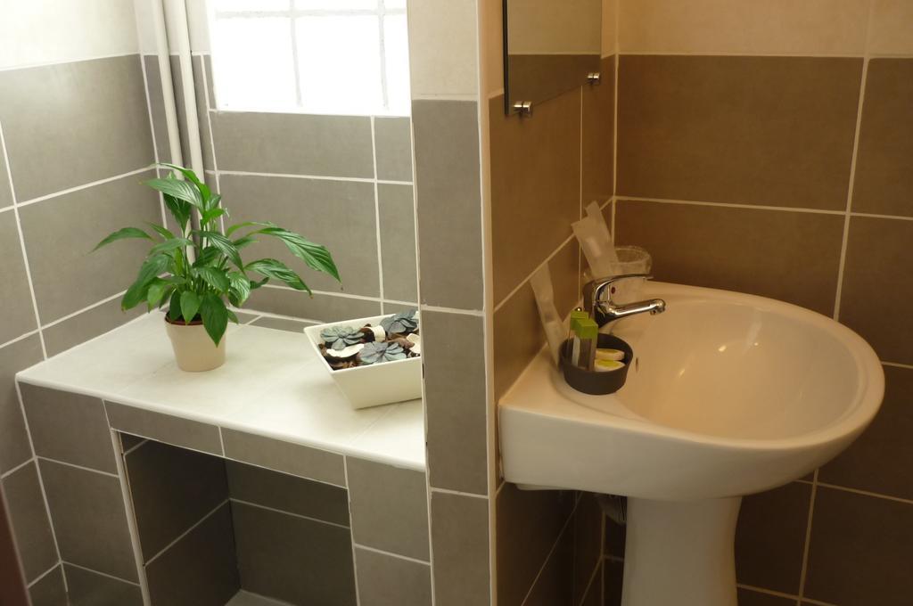 蒙彼利埃 L'Hospitalet Saint Charles酒店 客房 照片